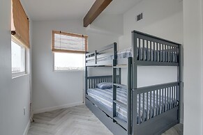 Balcony & Sunset Views: Coastal Port Bolivar Gem