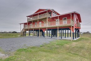 Balcony & Sunset Views: Coastal Port Bolivar Gem