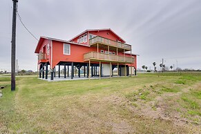 Balcony & Sunset Views: Coastal Port Bolivar Gem