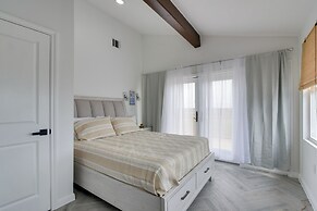 Balcony & Sunset Views: Coastal Port Bolivar Gem