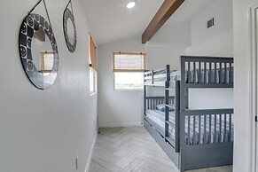 Balcony & Sunset Views: Coastal Port Bolivar Gem