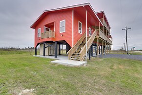 Balcony & Sunset Views: Coastal Port Bolivar Gem
