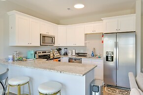 Stay & Play: Spacious Concord Townhome Near Uptown