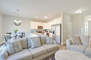 Stay & Play: Spacious Concord Townhome Near Uptown