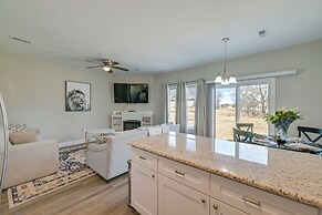 Stay & Play: Spacious Concord Townhome Near Uptown