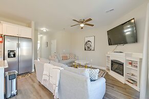 Stay & Play: Spacious Concord Townhome Near Uptown