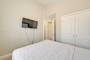 Stay & Play: Spacious Concord Townhome Near Uptown