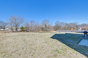 Stay & Play: Spacious Concord Townhome Near Uptown