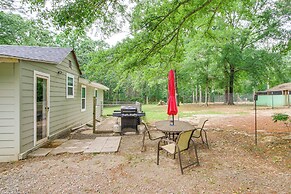 4 Mi to Savannah River Access: Home w/ Fire Pit
