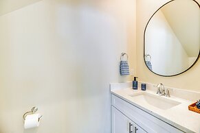 1 Mi to Beach: Home w/ Pool Access in Port Aransas