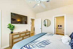 1 Mi to Beach: Home w/ Pool Access in Port Aransas