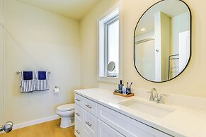 1 Mi to Beach: Home w/ Pool Access in Port Aransas