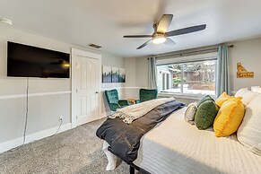 Private Hot Tub & Backyard: Boise Family Home