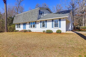 Family Friendly: Lake Wildwood Escape in Macon!