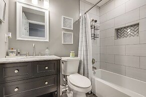 Family Friendly: Lake Wildwood Escape in Macon!