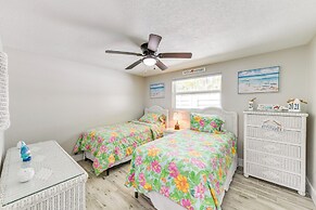 Fish, Swim & Unwind: Anna Maria Apt