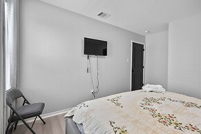 Cozy Home Near Government Canyon in San Antonio!