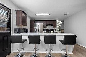 Cozy Home Near Government Canyon in San Antonio!