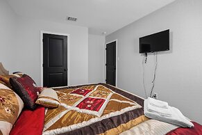 Cozy Home Near Government Canyon in San Antonio!