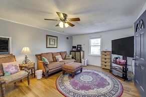 3 Mi to Englewood Dam: Pet-friendly Home w/ Yard!