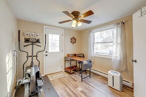 3 Mi to Englewood Dam: Pet-friendly Home w/ Yard!