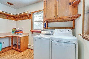 Fire Pit + Game Room: North East Family Retreat!