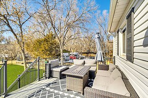 2 Mi to Downtown Colorado Springs: Apt w/ Grill!