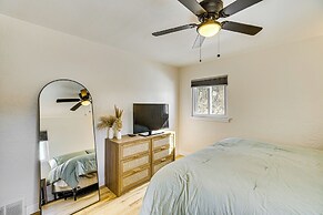 2 Mi to Downtown Colorado Springs: Apt w/ Grill!