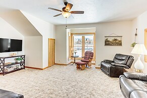 Patio & Mountain Views: Farmhouse in Mancos!