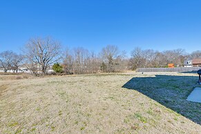 5 Mi to Charlotte Motor Speedway: Cozy Townhome