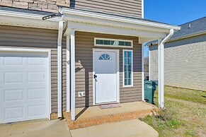 5 Mi to Charlotte Motor Speedway: Cozy Townhome