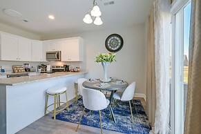 5 Mi to Charlotte Motor Speedway: Cozy Townhome