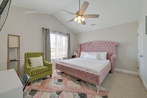 5 Mi to Charlotte Motor Speedway: Cozy Townhome