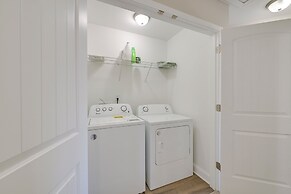 5 Mi to Charlotte Motor Speedway: Cozy Townhome