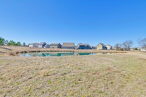 5 Mi to Charlotte Motor Speedway: Cozy Townhome