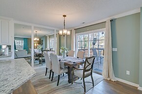 Home 9 Mi to Uptown Charlotte: Dogs Welcome!