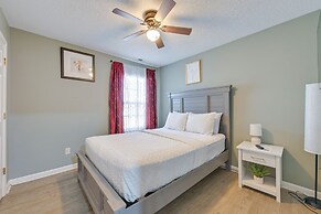 Home 9 Mi to Uptown Charlotte: Dogs Welcome!