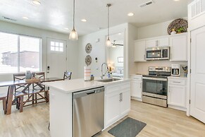 Walk to Marina & Lake: Spacious Garden City Gem!