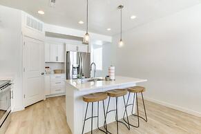 Walk to Marina & Lake: Spacious Garden City Gem!