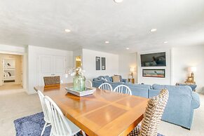 Walk to Marina & Lake: Spacious Garden City Gem!