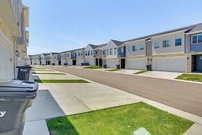 Walk to Marina & Lake: Spacious Garden City Gem!