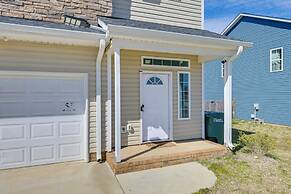 6 Mi to PNC Music Pavilion: Concord Townhome