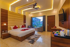 Corbett Wild Flower Resort And Spa