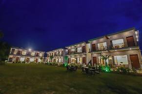 Corbett Wild Flower Resort And Spa