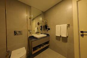 ROCCİA DOWNTOWN HOTEL