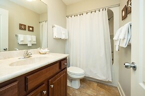 The Oasis 1712 Formerly Phoenix West Ii 1712 4 Bedroom Condo