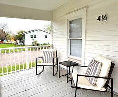 Charming Bungalow In Mckinney Walk To Downtown 2 Bedroom Bungalow