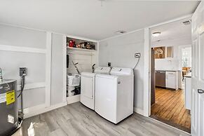 Charming Bungalow In Mckinney Walk To Downtown 2 Bedroom Bungalow