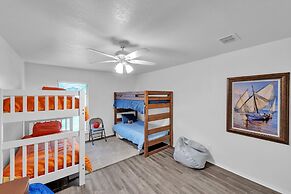 Lake House At Granbury 3 Bedroom Home