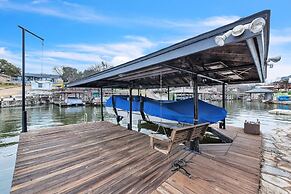 Lake House At Granbury 3 Bedroom Home